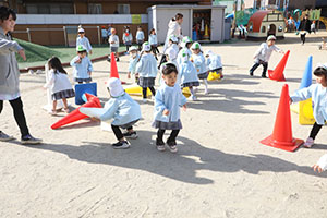 コーンで楽しい運動遊び　ことり・こあら