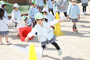 コーンで楽しい運動遊び　ことり・こあら