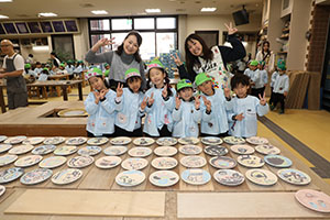 陶芸教室　楽しかったね　年長A・B　NO．2