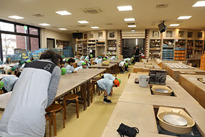 陶芸教室　楽しかったね　年長A・B　NO．2