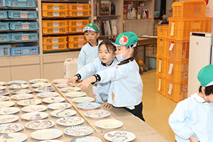 陶芸教室　楽しかったね　年長A・B　NO．2