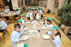陶芸教室　楽しかったね　年長A・B　NO．2