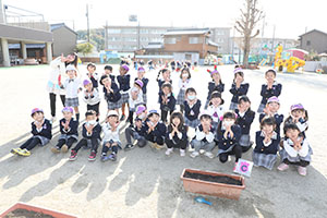 チューリップの球根を植えました🌷　A・C