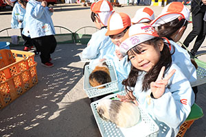 ふれあい動物園　たのしかったね　年少組