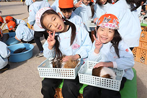ふれあい動物園　たのしかったね　年長組