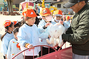 ふれあい動物園　たのしかったね　年長組
