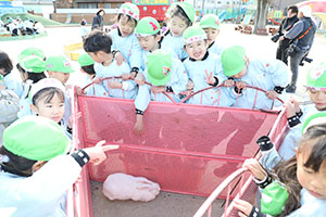 ふれあい動物園　たのしかったね　年長組