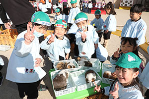 ふれあい動物園　たのしかったね　年長組