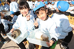 ふれあい動物園　たのしかったね　年長組