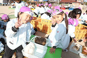 ふれあい動物園　たのしかったね　年長組