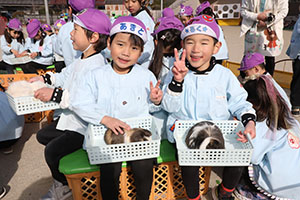 ふれあい動物園　たのしかったね　年長組