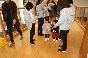ふれあいコンサート エンゼルキッズクラブ・2歳児クラス
