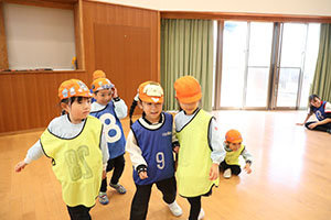 ヴィアティン三重　サッカー教室が開かれました　E・全クラス集合写真