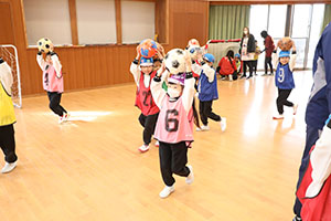 ヴィアティン三重　サッカー教室が開かれました　C・D