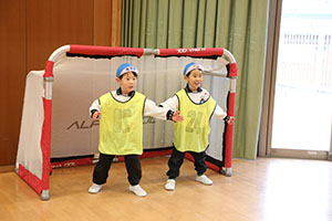 ヴィアティン三重　サッカー教室が開かれました　C・D