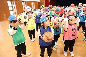 ヴィアティン三重　サッカー教室が開かれました　C・D