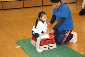 体操教室 　ー跳び箱ー　こあら