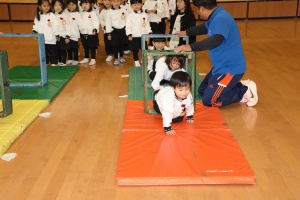 体操教室 　ー跳び箱ー　きりん