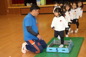 体操教室 　ー跳び箱ー　きりん