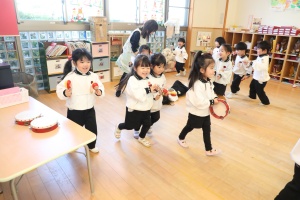 楽器で遊びました🎵　きりん