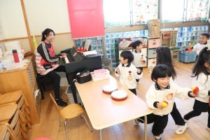 楽器で遊びました🎵　きりん