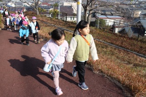 お散歩たのしかったね　ばら・C