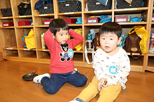 朝の自由遊び　ぺんぎん