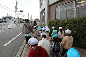 お散歩へでかけました　ぺんぎん・たんぽぽ