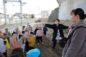 お散歩へでかけました　ぺんぎん・たんぽぽ