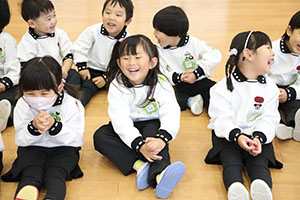 体操教室 　ー跳び箱ー　ことり