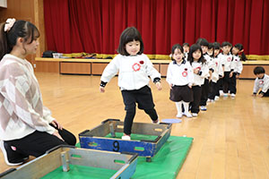 体操教室 　ー跳び箱ー　りす