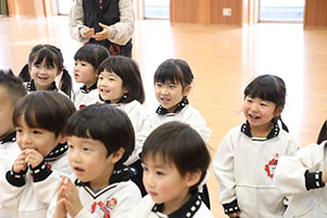 体操教室 　ー跳び箱ー　りす