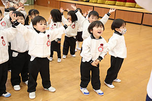 体操教室 　ー跳び箱ー　りす