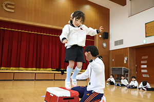 体操教室 　ー跳び箱ー　うさぎ