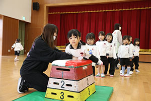 体操教室 　ー跳び箱ー　うさぎ