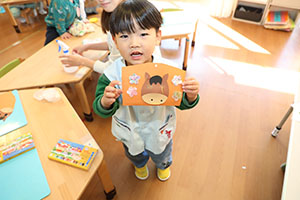 絵馬の制作　ひよこ