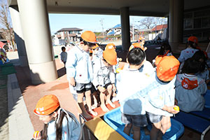 日本の伝統　ー年賀状・足湯ー　E