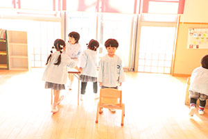 大掃除をしました　すみれ・ばら・たんぽぽ・りす・うさぎ・B・D