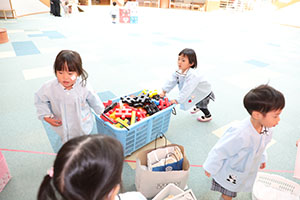 大掃除をしました　すみれ・ばら・たんぽぽ・りす・うさぎ・B・D