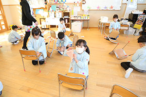 大掃除をしました　すみれ・ばら・たんぽぽ・りす・うさぎ・B・D