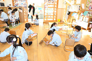 大掃除をしました　すみれ・ばら・たんぽぽ・りす・うさぎ・B・D