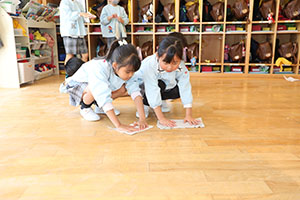 大掃除をしました　すみれ・ばら・たんぽぽ・りす・うさぎ・B・D