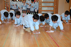 ぞうきんがけレース　こあら