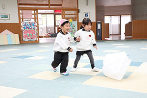 雪だるまころがし　うさぎ・ぱんだ