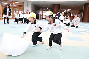 雪だるまころがし　うさぎ・ぱんだ