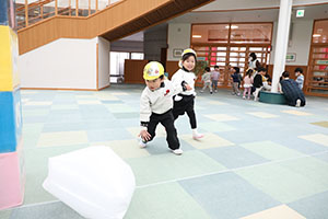 雪だるまころがし　うさぎ・ぱんだ