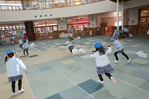 凧あげ楽しかったね　D