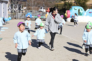 マラソン活動が始まりました　C・ひまわり・たんぽぽ・さくら・ことり・ぱんだ