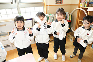 書初め大会　がんばったね！　年中組