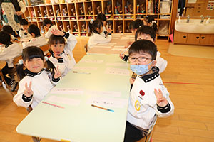 書初め大会　がんばったね！　年中組